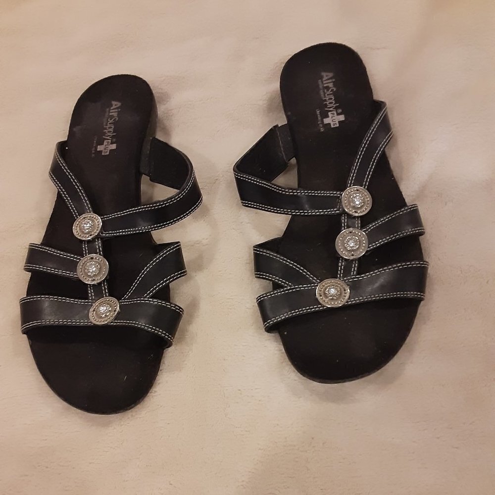 Air Supply Black Leather Sandals w/Silver Trim